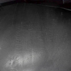 Stubben Genesis CL 17 1/2" Used Dressage Saddle -Prestige Store D574 Stubben Genesis CL 17.5in 29 Long BLk 03