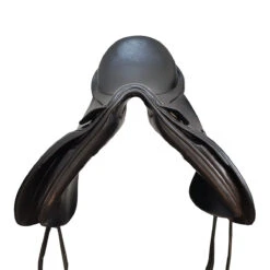 JRD Saddlery Bella 17" Used Dressage Saddle -Prestige Store D586 JRD Bella 17in Reg blk 06