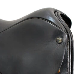 JRD Saddlery Bella 17" Used Dressage Saddle -Prestige Store D586 JRD Bella 17in Reg blk 07
